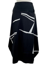 Load image into Gallery viewer, Ozai N Ku BUBBLE 1 POCKET SKIRT
