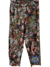 Load image into Gallery viewer, Market of Stars LOVE CROP PANT FLORAL
