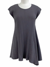 Load image into Gallery viewer, Fenini PLEAT TUNIC TOP - ORIGINALLY $129
